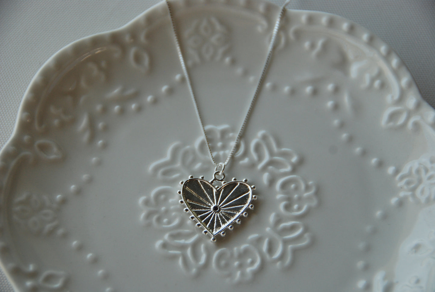 Collar Corazón Circón Fucsia