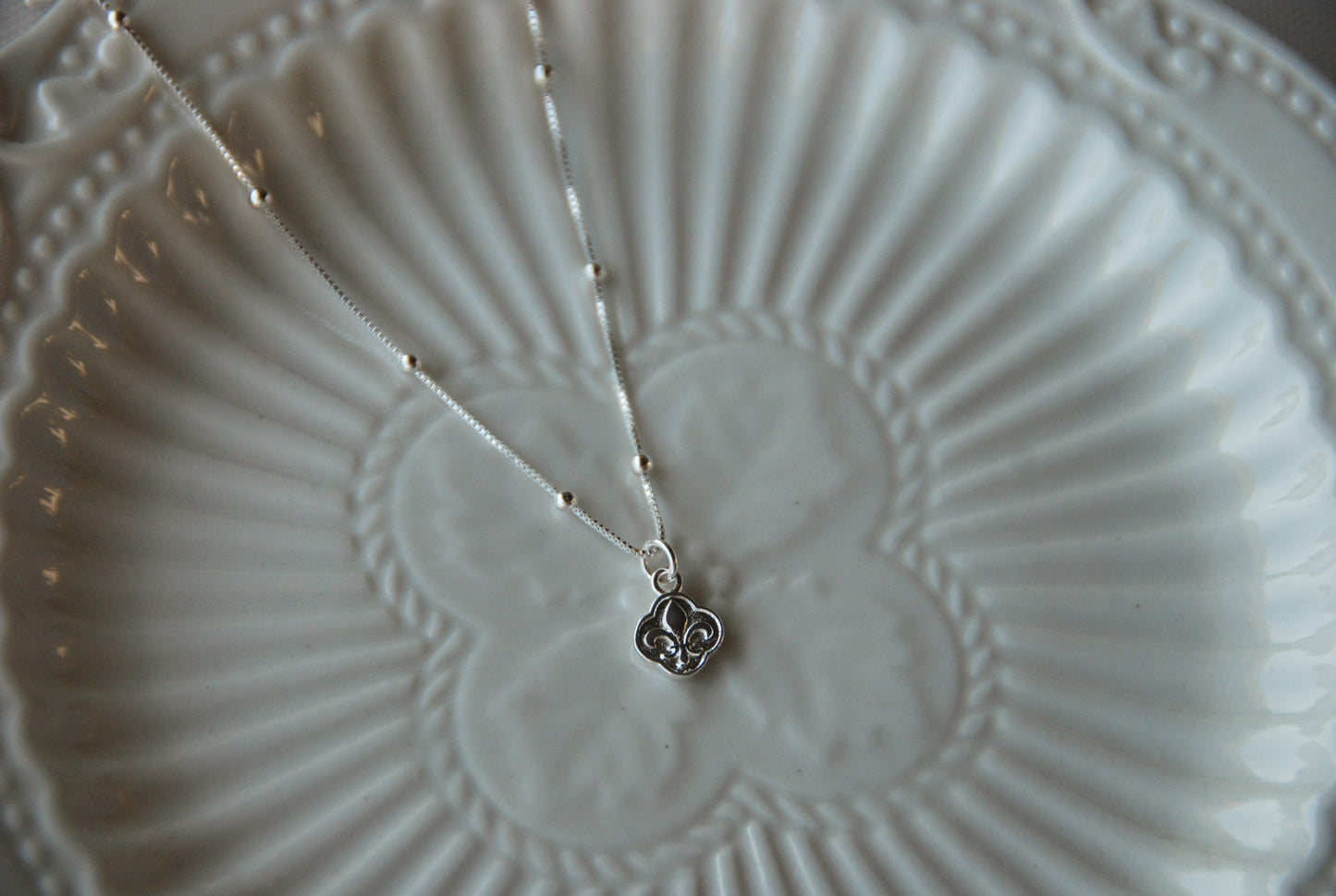 Collar Flor de Lis Petit