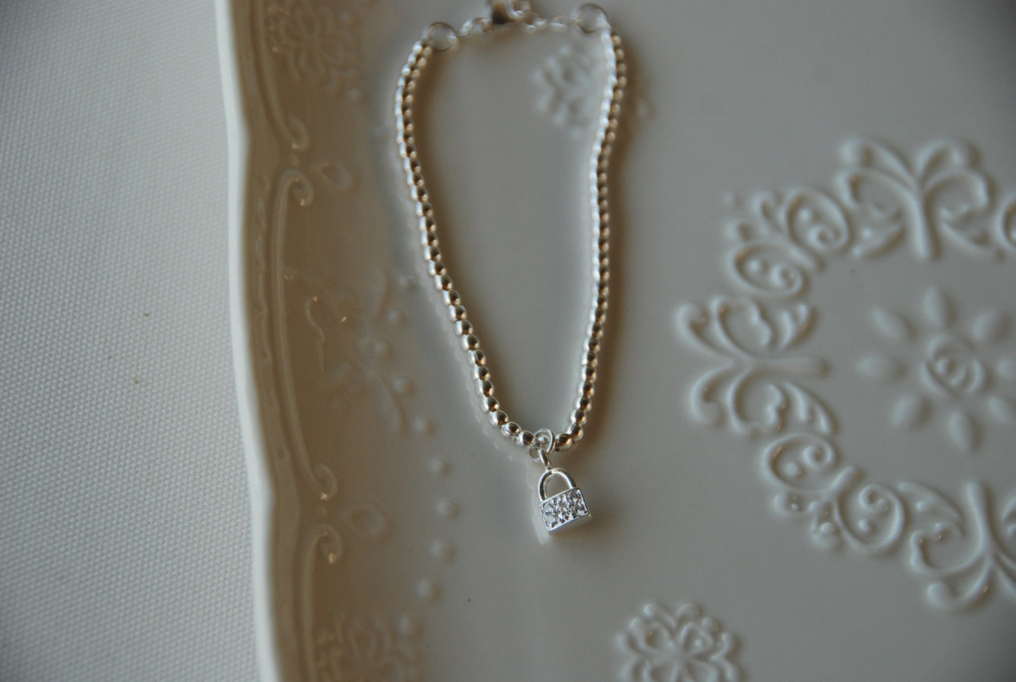 Pulsera Pelotitas Candado