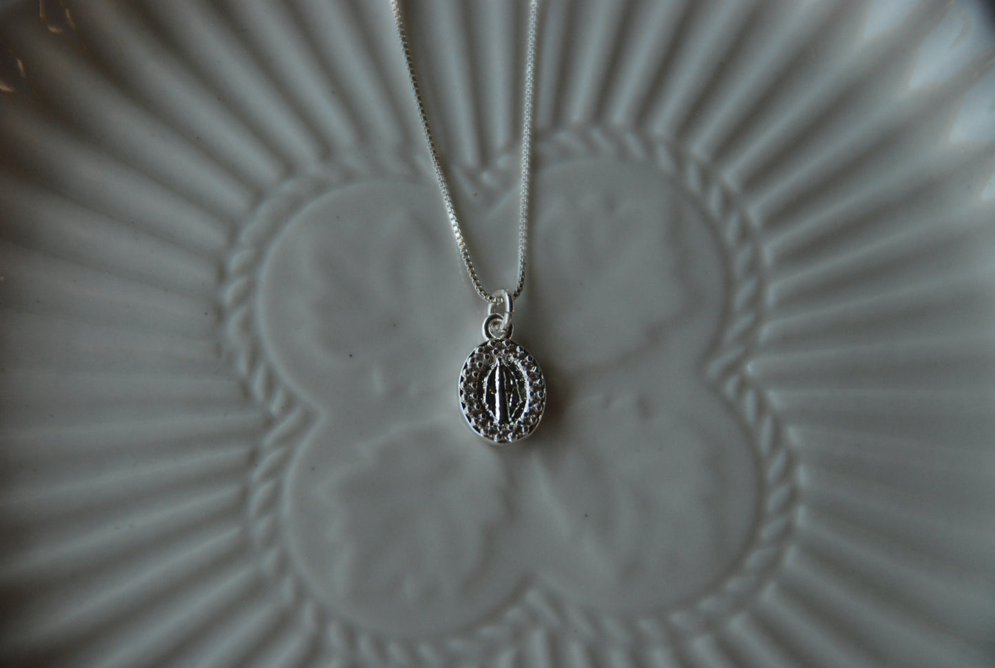 Collar Virgen Petit Circones