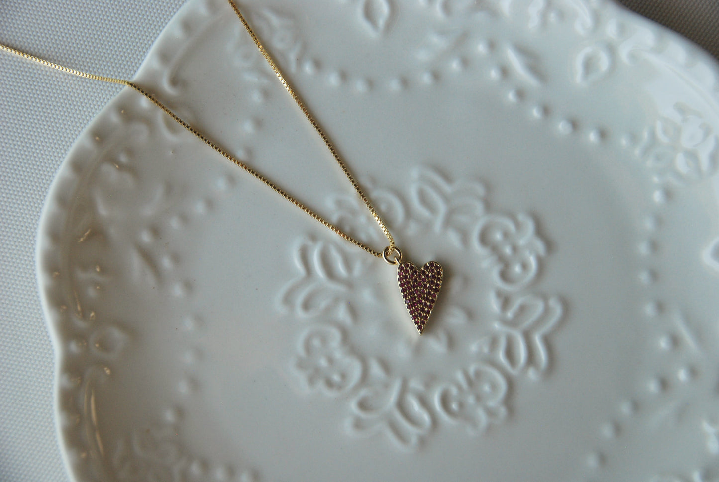 Collar Corazón Circones Fucsia